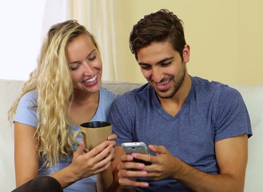 Make Her Laugh with These Funny Online Dating Messages